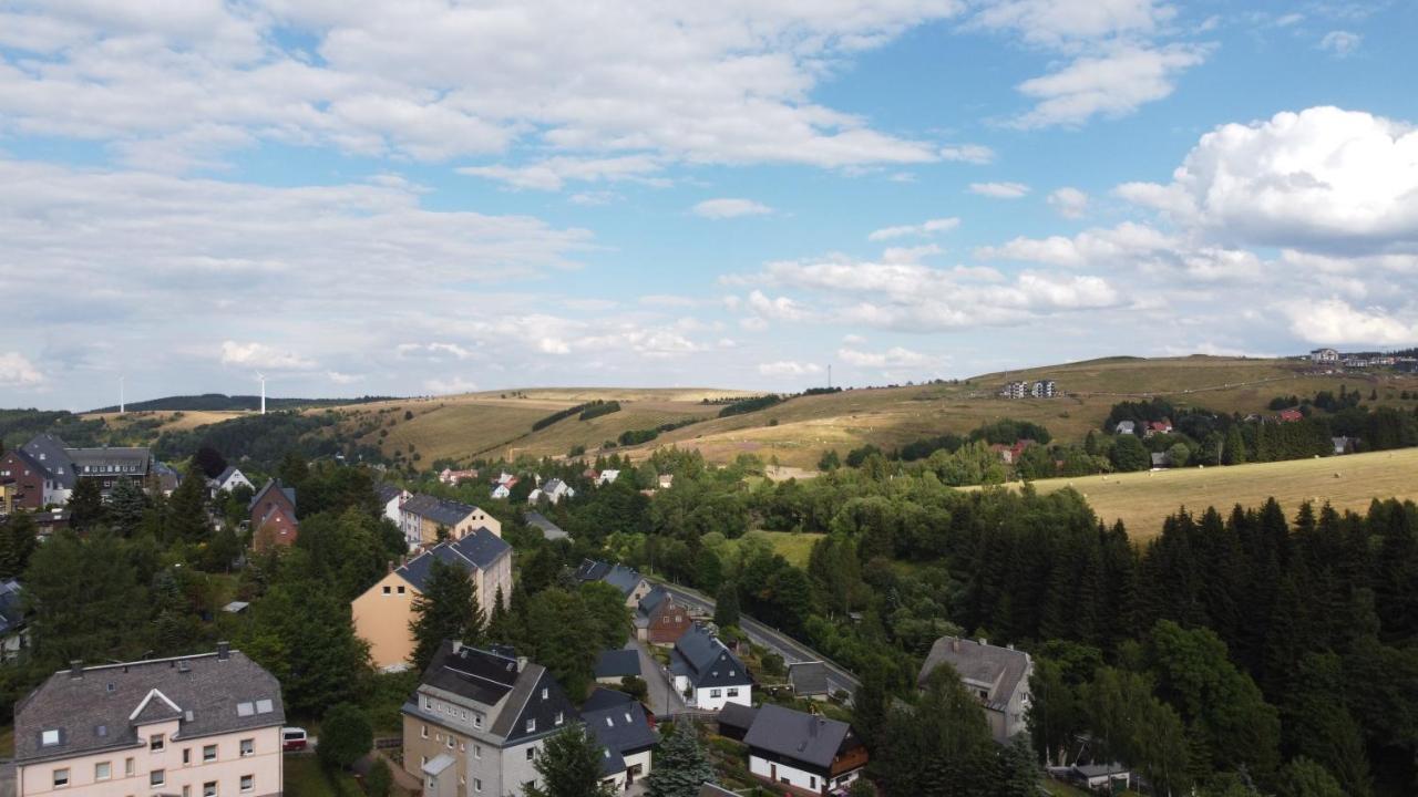 Ferienwohnungen Zauberberg, Schneehase & Glitzerhirsch Oberwiesenthal Exterior foto